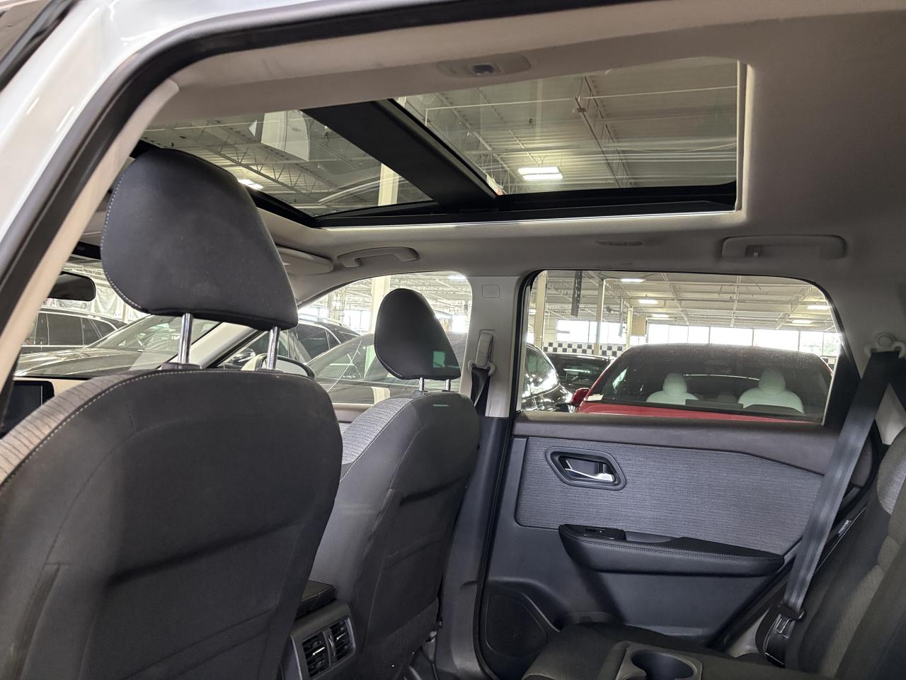 2021 Nissan Rogue SV AWD|360CAM|PANOROOF|ALLOYS|HEATEDSEATS|+++ - Photo #8