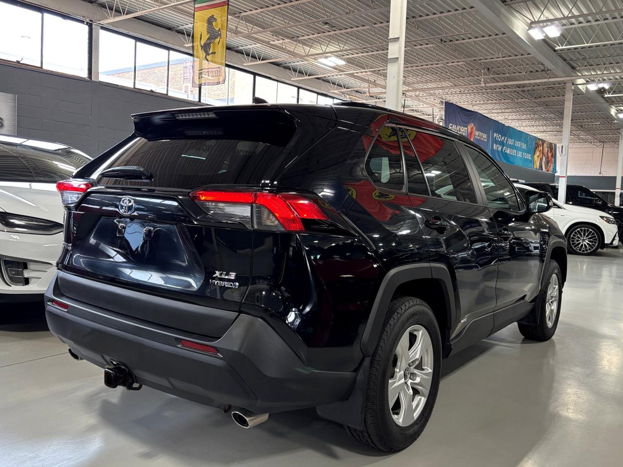 2021 Toyota RAV4 Hybrid XLE|AWD|ALLOYS|SUNROOF|BACKUPCAM|+++ - Photo #4