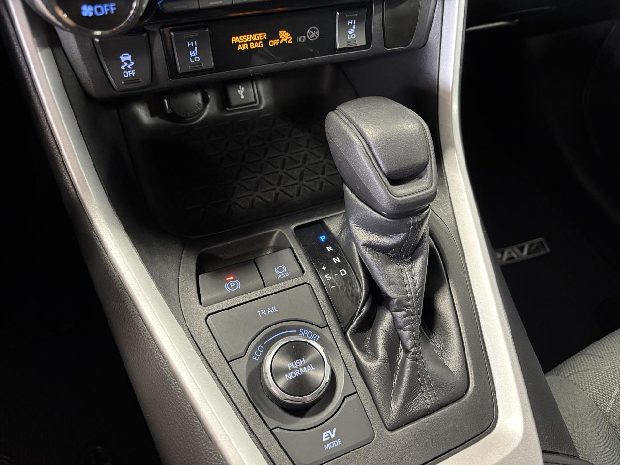 2021 Toyota RAV4 Hybrid XLE|AWD|ALLOYS|SUNROOF|BACKUPCAM|+++ - Photo #20