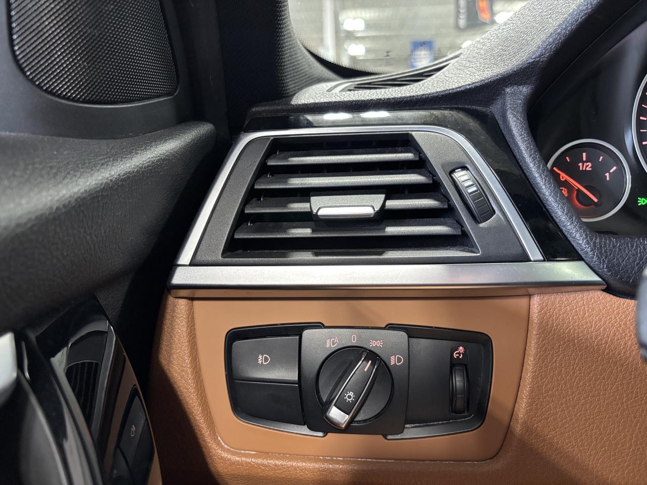 2017 BMW 3 Series 330i xDrive|AWD|BROWNLEATHER|NAV|AMBIENT|SUNROOF|+ - Photo #15