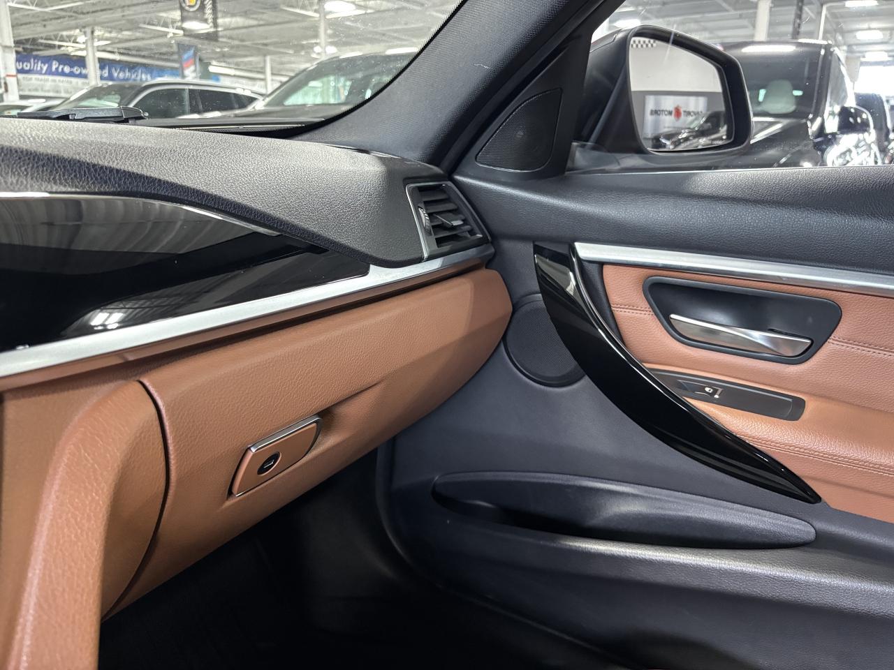 2017 BMW 3 Series 330i xDrive|AWD|BROWNLEATHER|NAV|AMBIENT|SUNROOF|+ - Photo #16