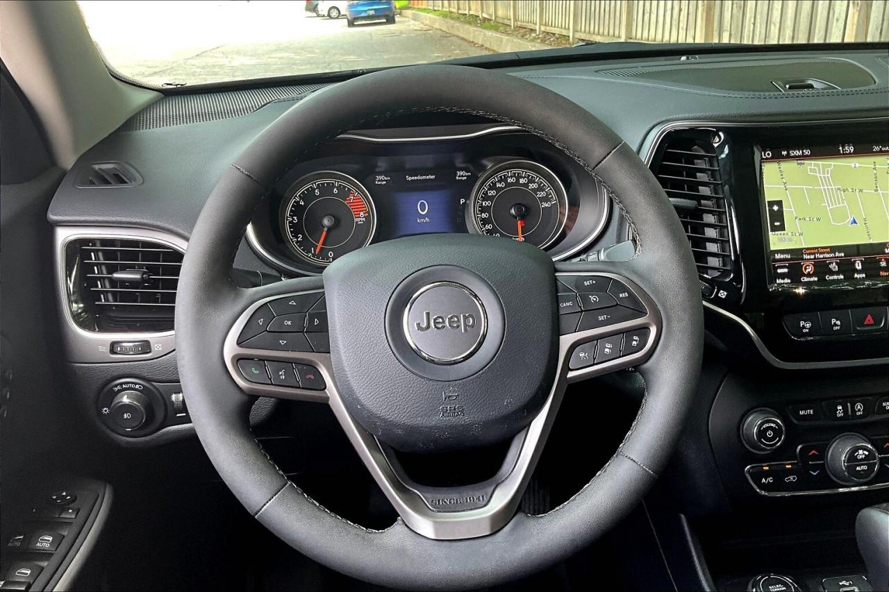 2022 Jeep Cherokee Limited Elite Pkg | Panoroof | Alpine | Tow | 4X4 Photo4