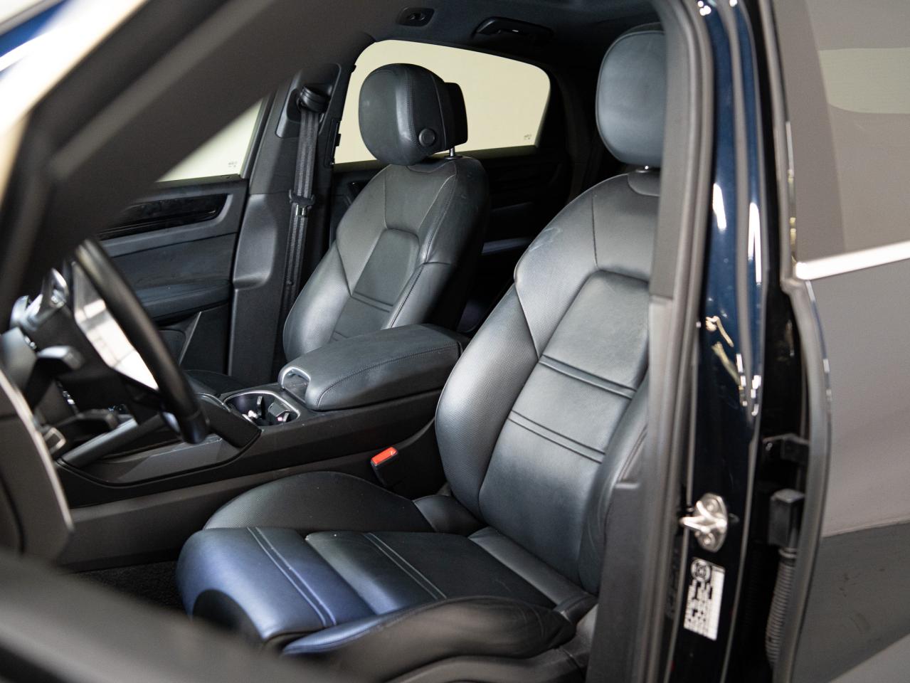 2022 Porsche Cayenne COUPE | PREMIUM PLUS PKG | BOSE | 21 IN WHEELS Photo