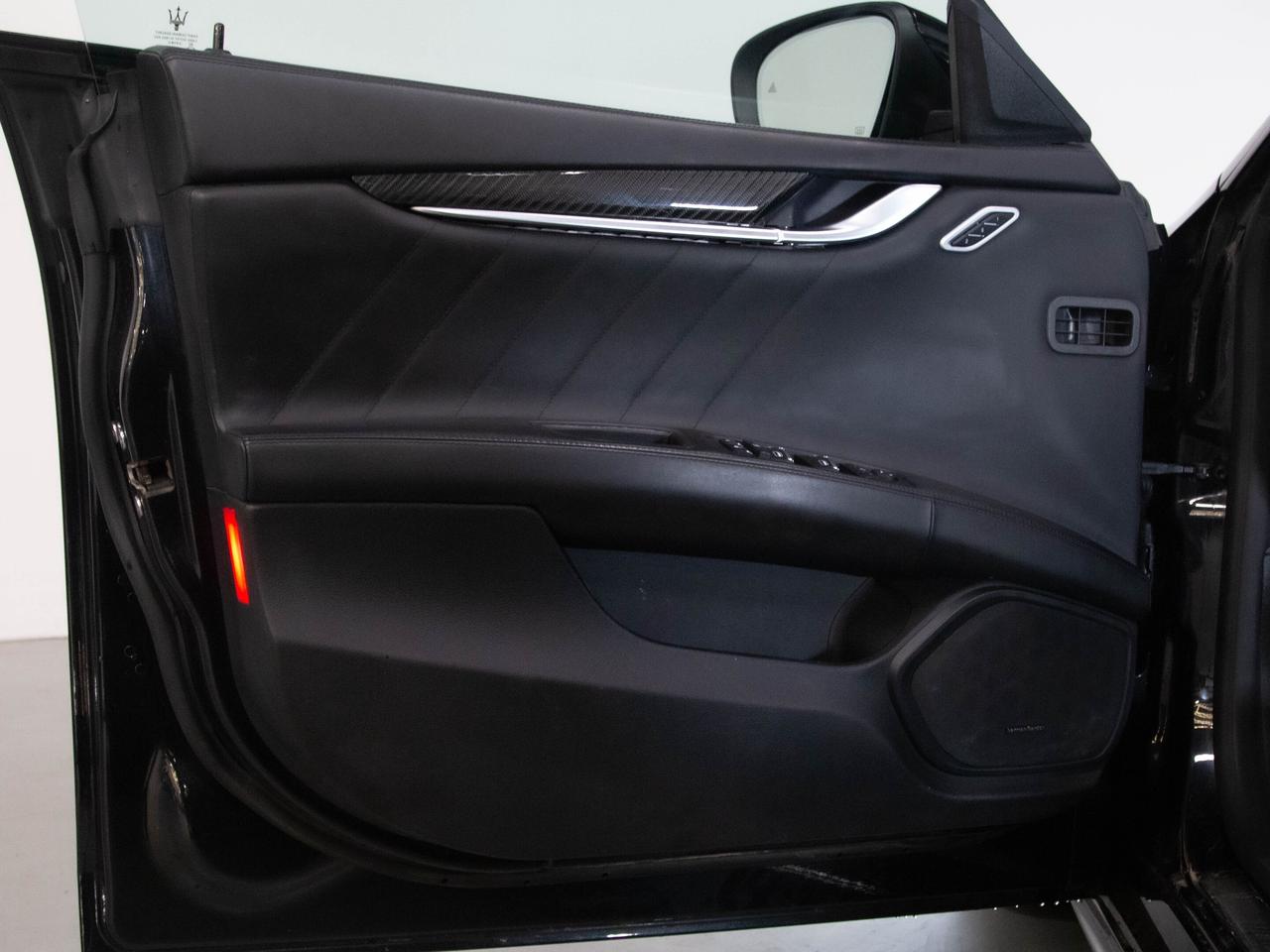 2021 Maserati Ghibli S Q4 GRANDSPORT | 3.0L | NERISSIMO | CARBON FIBRE Photo