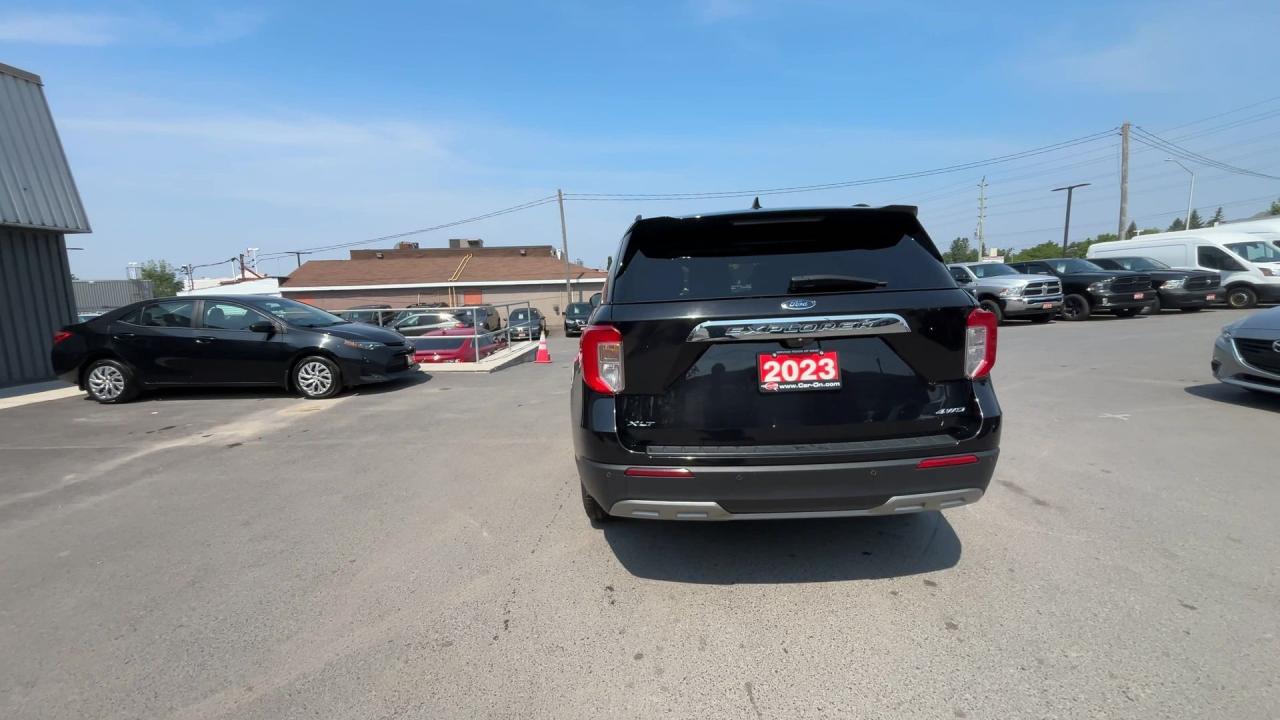 2023 Ford Explorer AWD| 6-PASS| HTD LEATHER| PANO ROOF| CARPLAY| NAV Photo