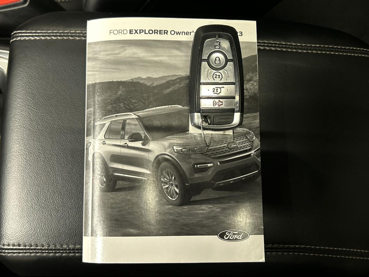 2023 Ford Explorer AWD| 6-PASS| HTD LEATHER| PANO ROOF| CARPLAY| NAV Photo