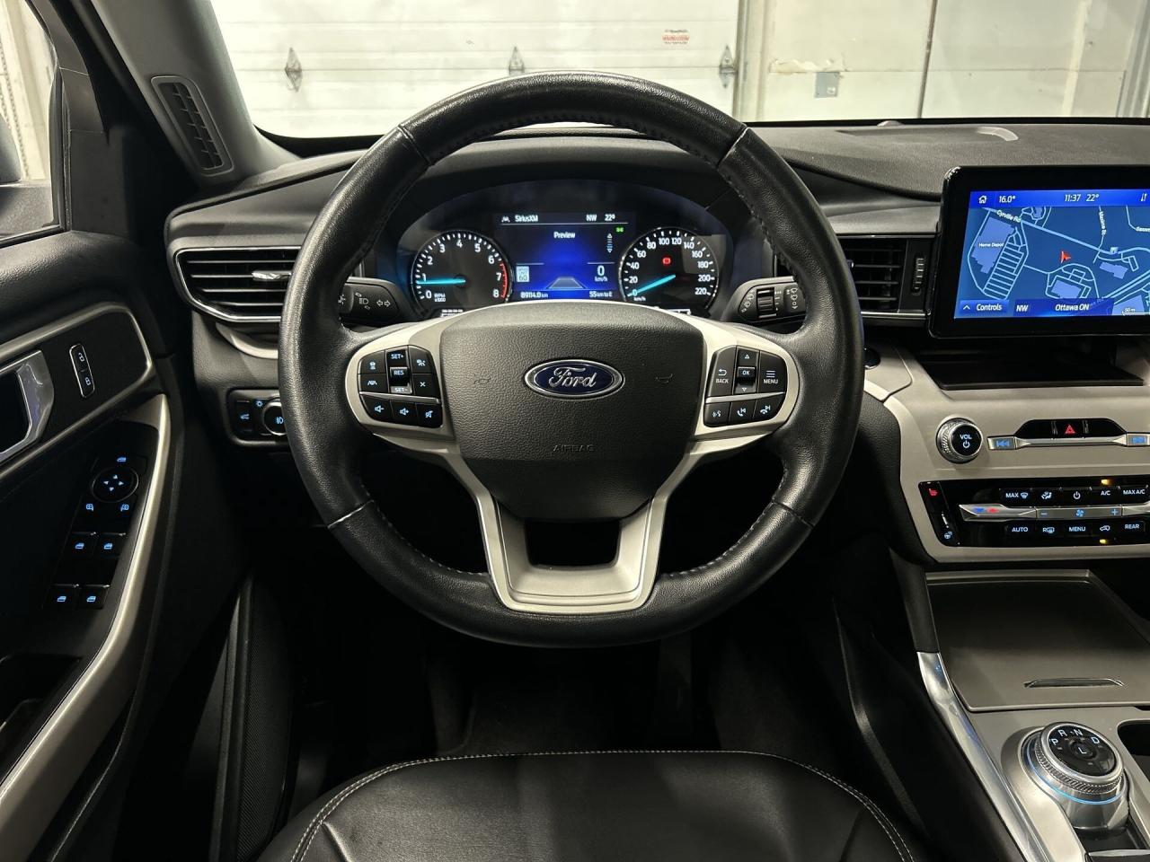 2023 Ford Explorer AWD| 6-PASS| HTD LEATHER| PANO ROOF| CARPLAY| NAV Photo