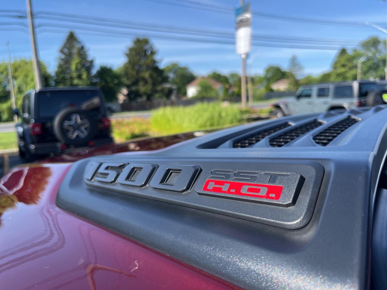 2025 RAM 1500 NIGHT EDITION / NAV / HIGH OUTPUT TWIN TURBO Photo