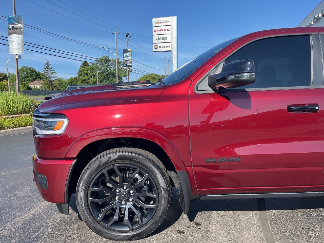 2025 RAM 1500 NIGHT EDITION / NAV / HIGH OUTPUT TWIN TURBO Photo