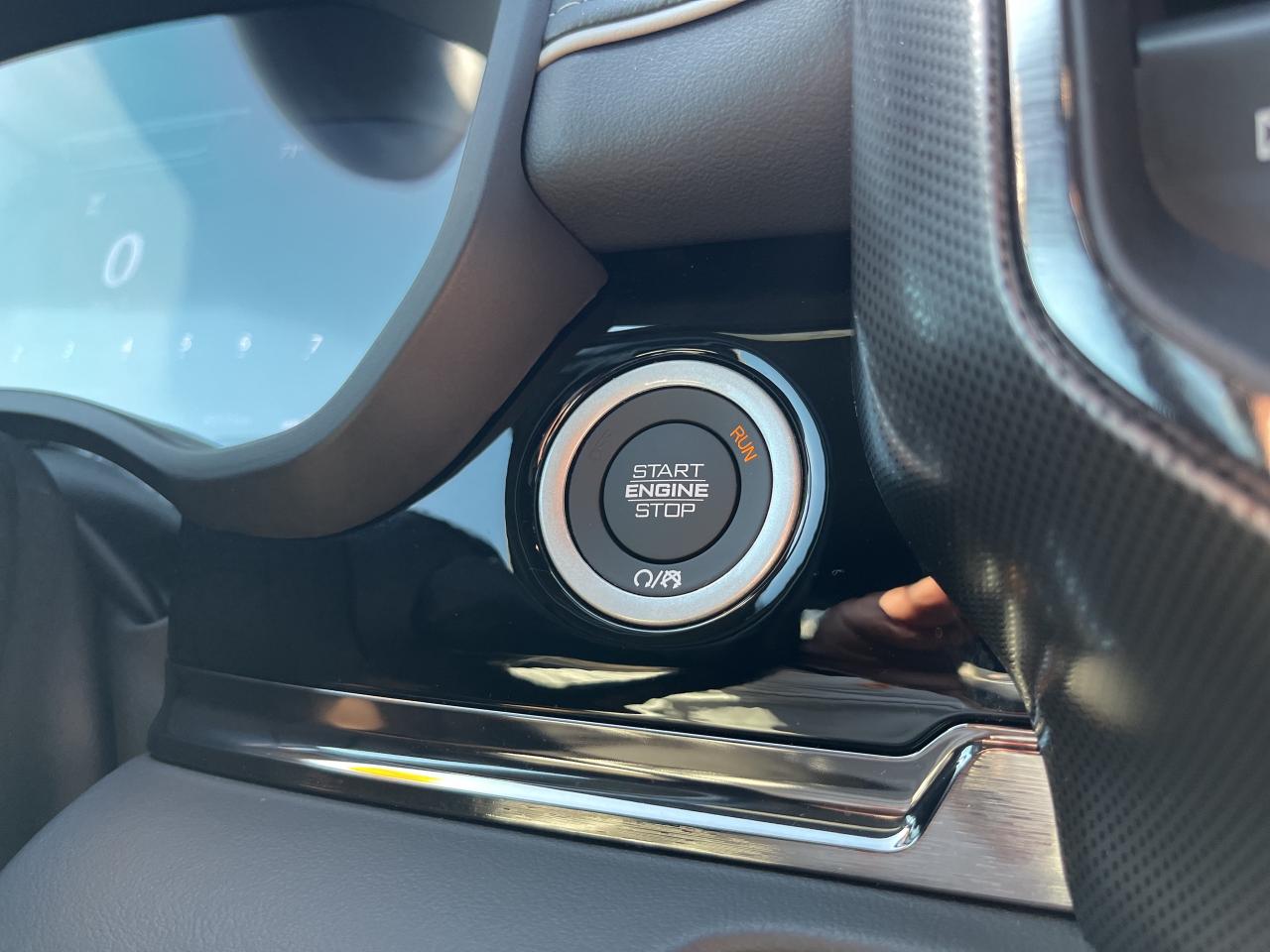 2025 RAM 1500 NIGHT EDITION / NAV / HIGH OUTPUT TWIN TURBO Photo