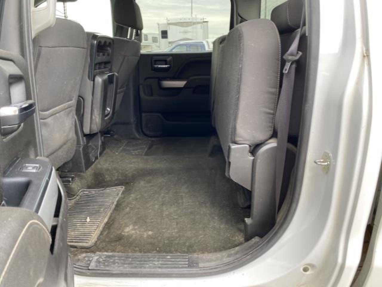 2016 Chevrolet Silverado 2500 HD LT Crew Cab 4WD - Photo #9