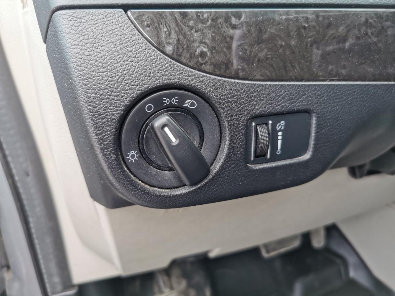 2015 Dodge Grand Caravan SE - Photo #14