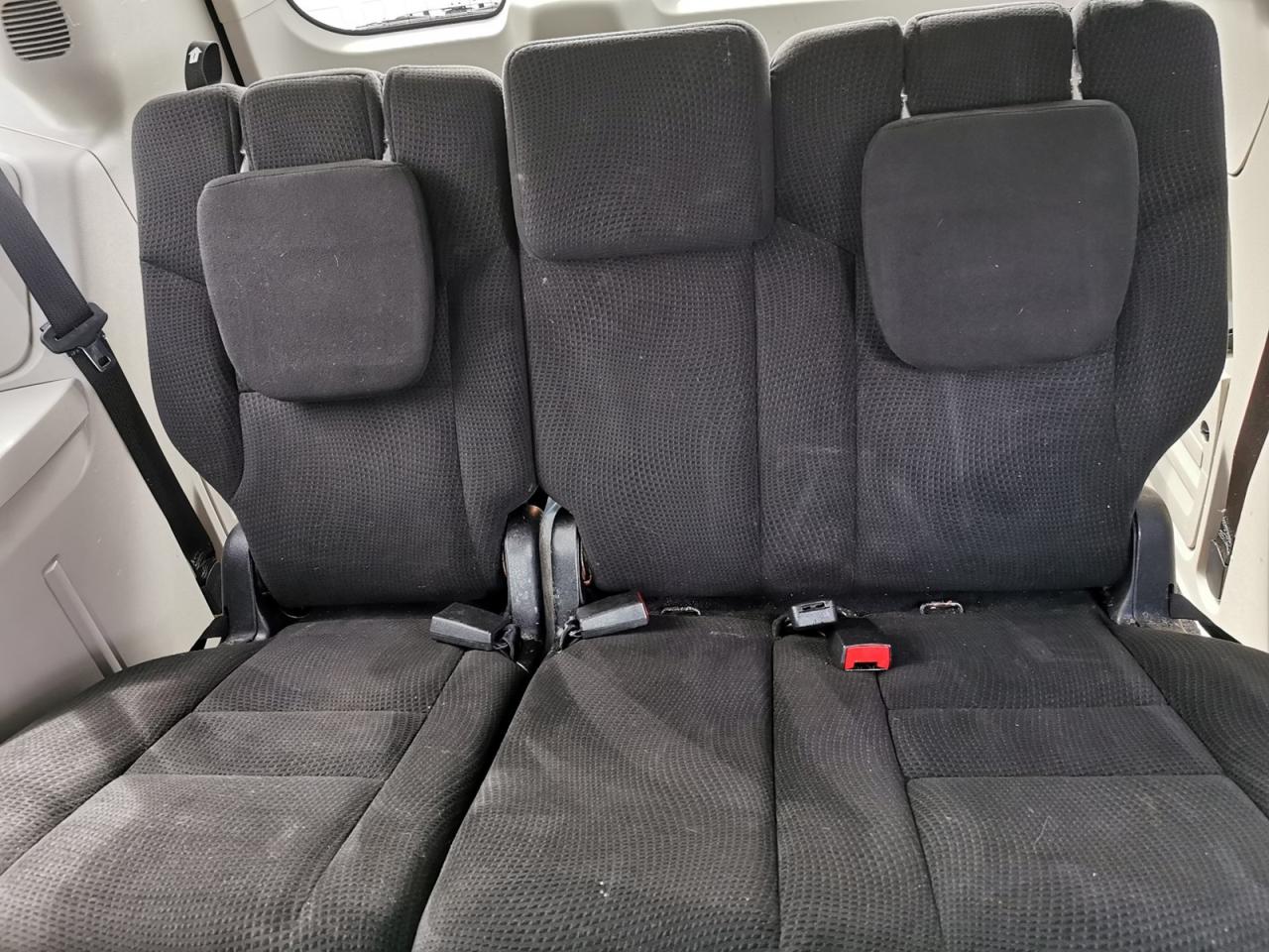 2015 Dodge Grand Caravan SE - Photo #18