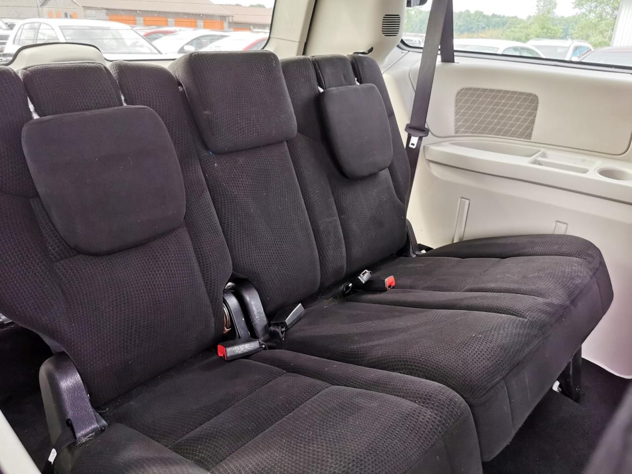 2015 Dodge Grand Caravan SE - Photo #21