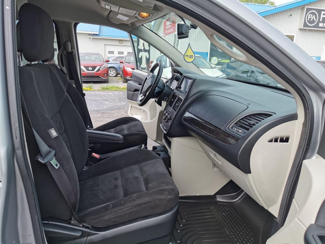 2015 Dodge Grand Caravan SE - Photo #22