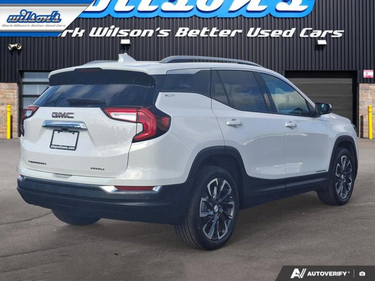 2022 GMC Terrain SLT AWD | Leather | Sunroof | Nav | Bose | Adaptive Cruise | BSM | Rear Camera | and More ! Photo4