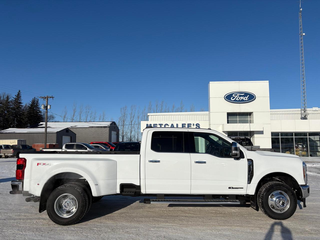2026 Ford F-350 Super Duty DRW LARIAT 4WD CREW CAB 8' BOX Photo0