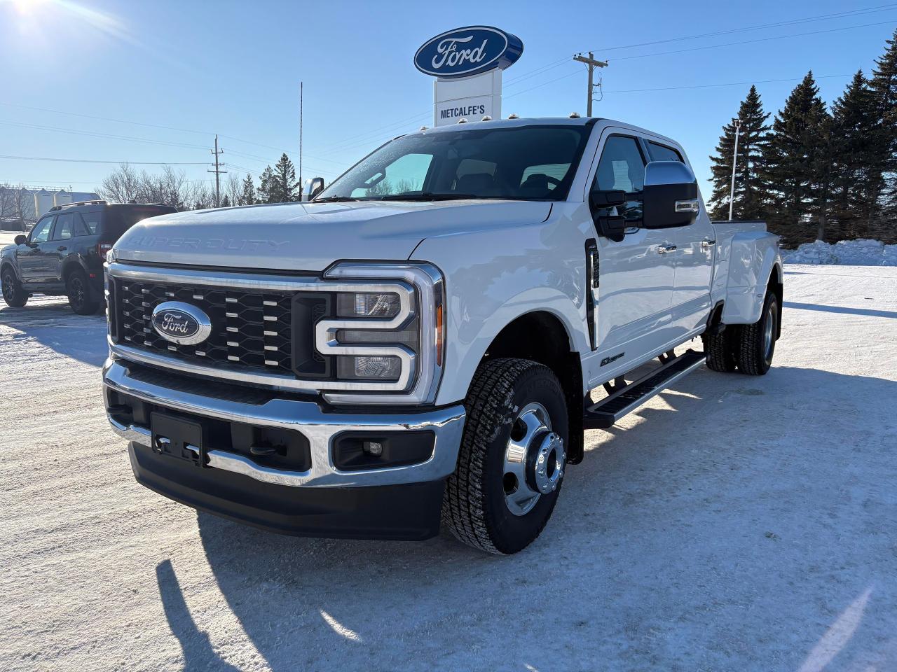 2026 Ford F-350 Super Duty DRW LARIAT 4WD CREW CAB 8' BOX Photo1