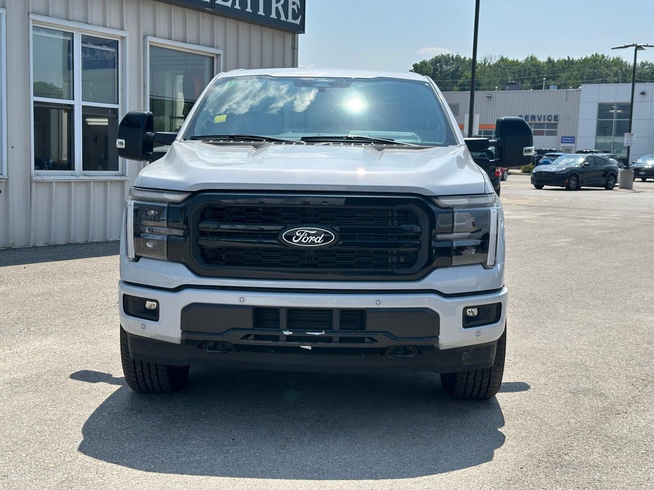 2025 Ford F-150 Lariat 4WD SuperCrew 6.5' Box Photo2