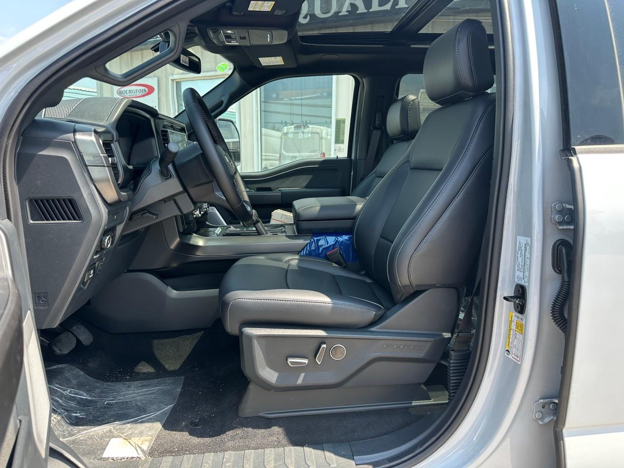 2025 Ford F-150 Lariat 4WD SuperCrew 6.5' Box Photo