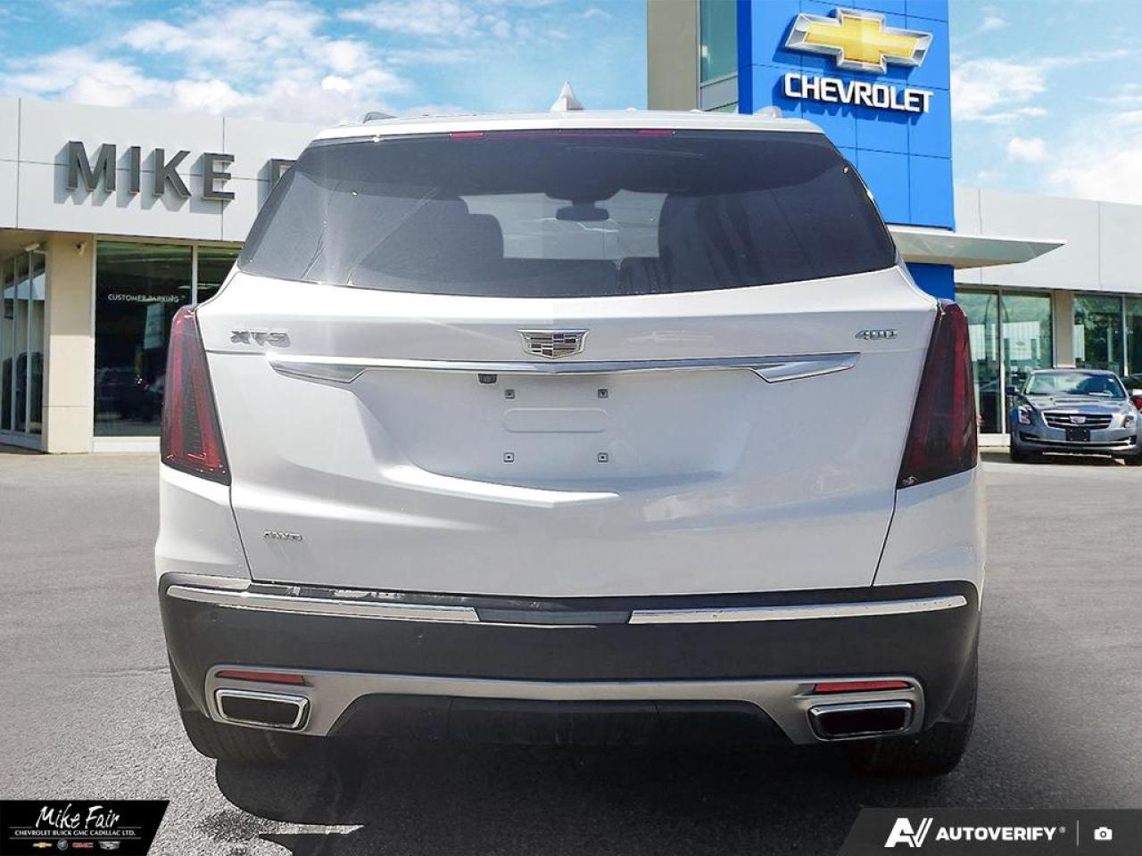 2024 Cadillac XT5 Premium Luxury AWD,remote start,driver alert seat,heated front seats,power liftgate hands-free,HD rear camera Photo