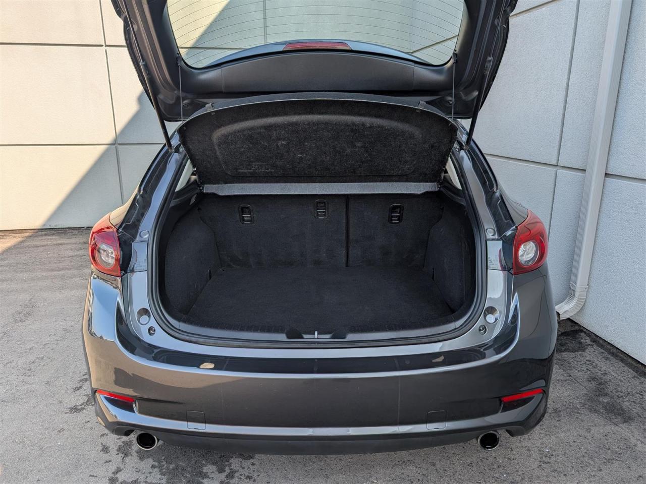 2018 Mazda MAZDA3 GT - SUNROOF - NAVI - HTD SEATS