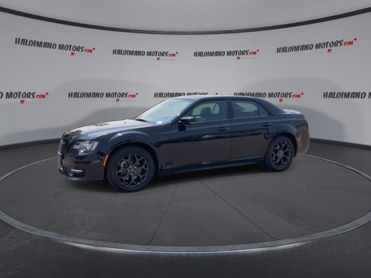 2023 Chrysler 300 300S AWD | Remote Start | Leather Photo3