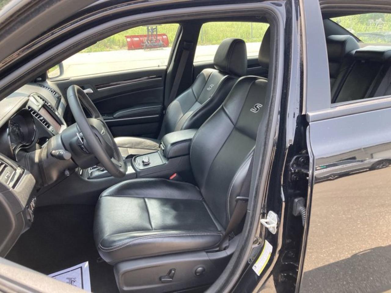 2023 Chrysler 300 300S AWD | Remote Start | Leather Photo