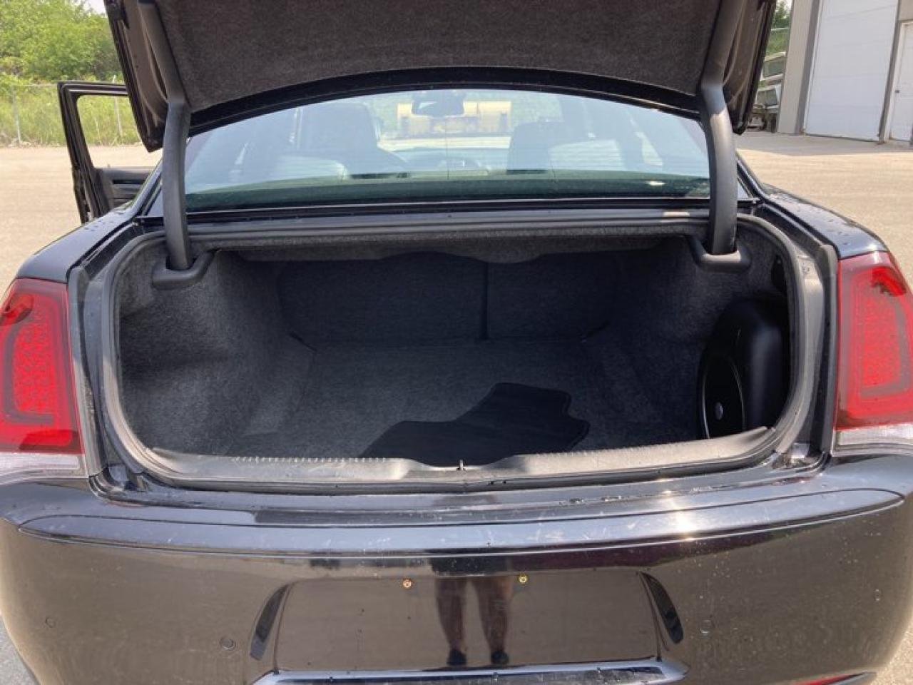 2023 Chrysler 300 300S AWD | Remote Start | Leather Photo