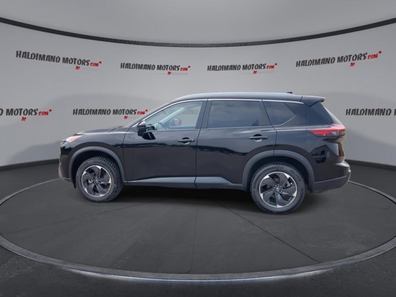 2024 Nissan Rogue SV AWD | Panoramic Sunroof Photo