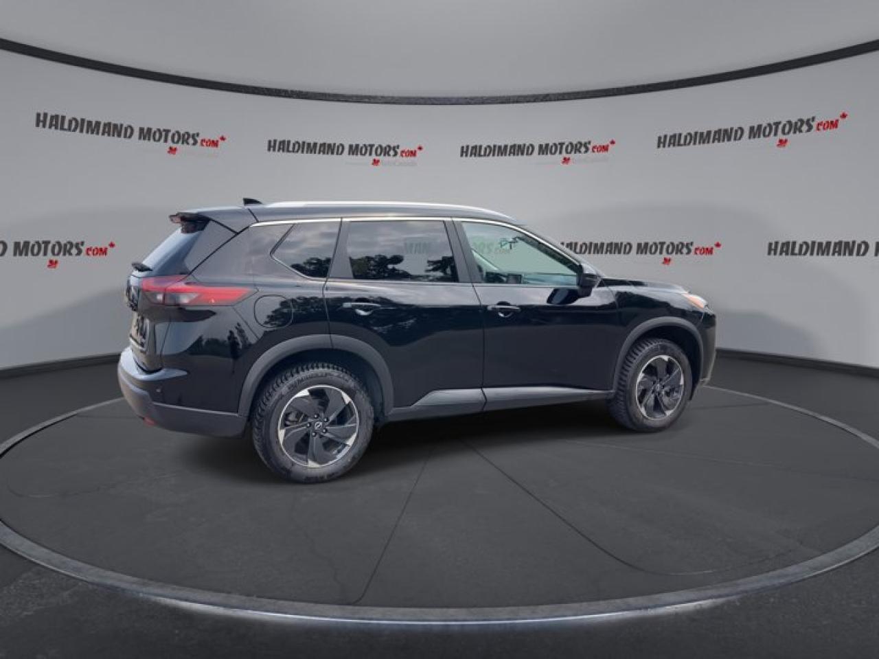 2024 Nissan Rogue SV AWD | Panoramic Sunroof Photo