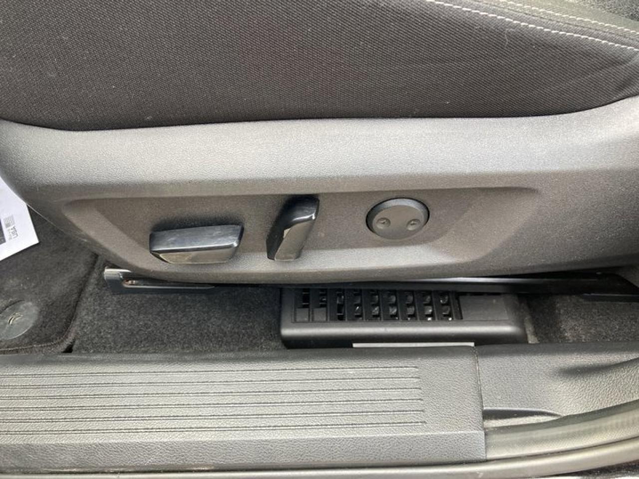 2024 Nissan Rogue SV AWD | Panoramic Sunroof Photo