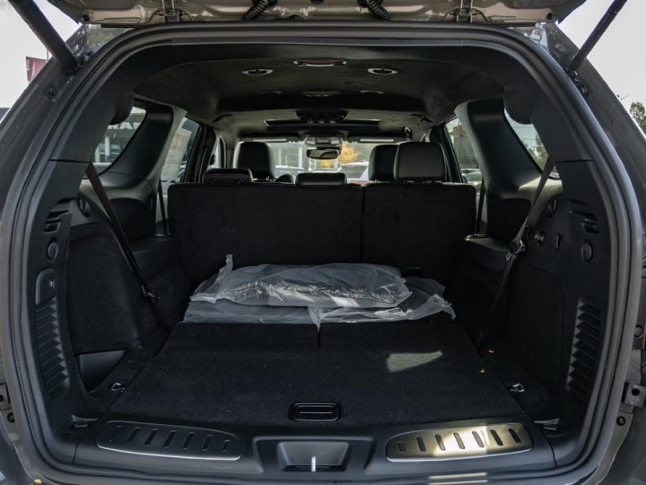 2026 Dodge Durango GT HEMI V8 Premium Photo