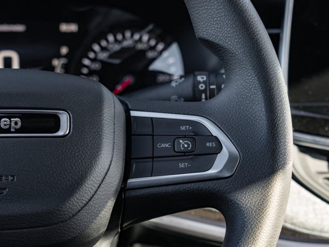 2025 Jeep Compass Sport Photo