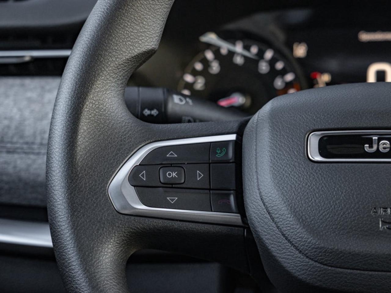 2025 Jeep Compass Sport Photo