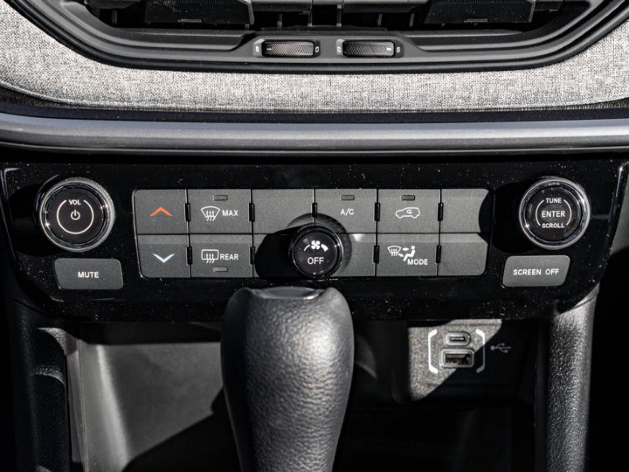 2025 Jeep Compass Sport Photo