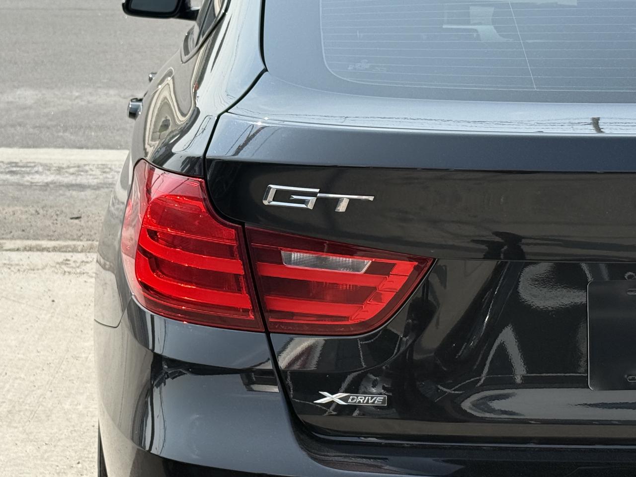 12754923