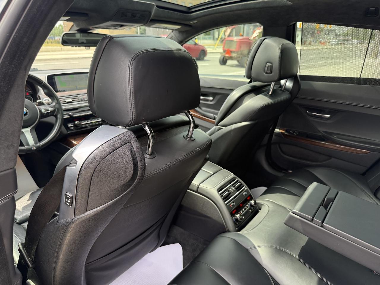 2016 BMW 6 Series 650i //M SPORT | PANO | HEAD UP DISPLAY - Photo #42