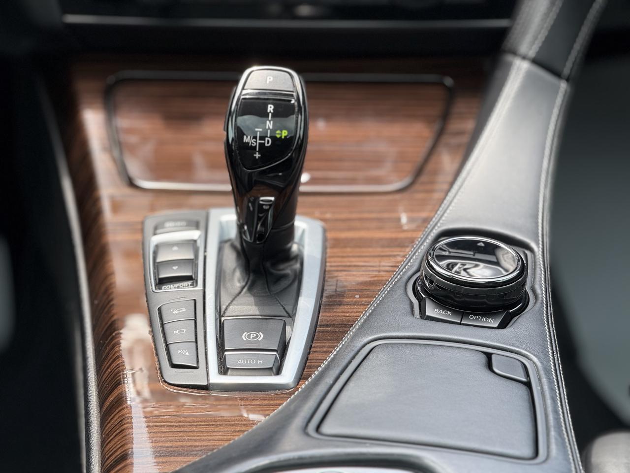 2016 BMW 6 Series 650i //M SPORT | PANO | HEAD UP DISPLAY Photo