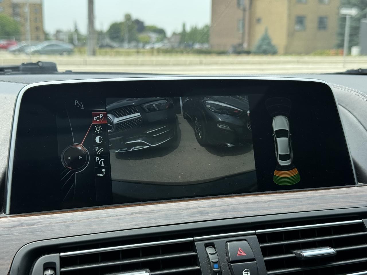 2016 BMW 6 Series 650i //M SPORT | PANO | HEAD UP DISPLAY Photo