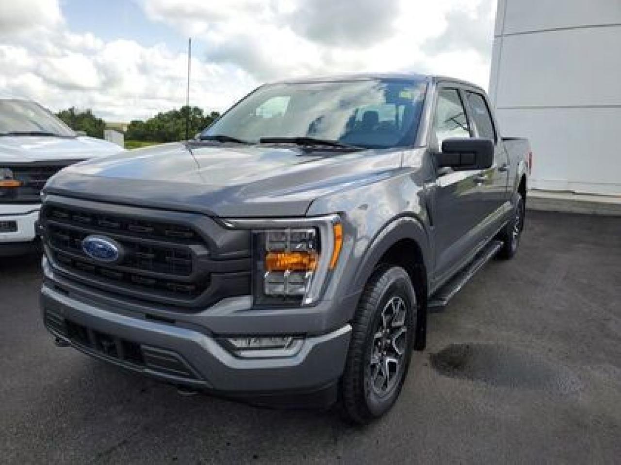 Used 2022 Ford F-150 XLT 302A W/INTERIOR WORK SURFACE for sale in Moose Jaw, SK