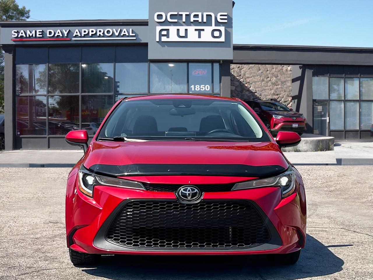 2020 Toyota Corolla LE - Photo #2