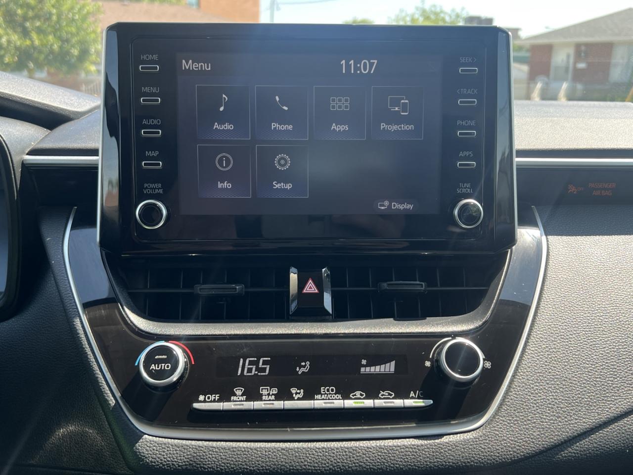 2020 Toyota Corolla LE - Photo #21