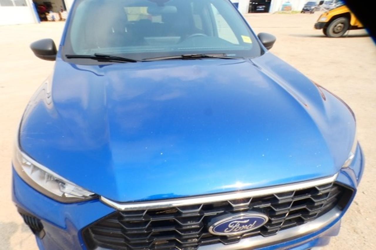 2023 Ford Escape ST-Line AWD w/Htd L.wrap, Htd wheel, NAV, BUC - Photo #44