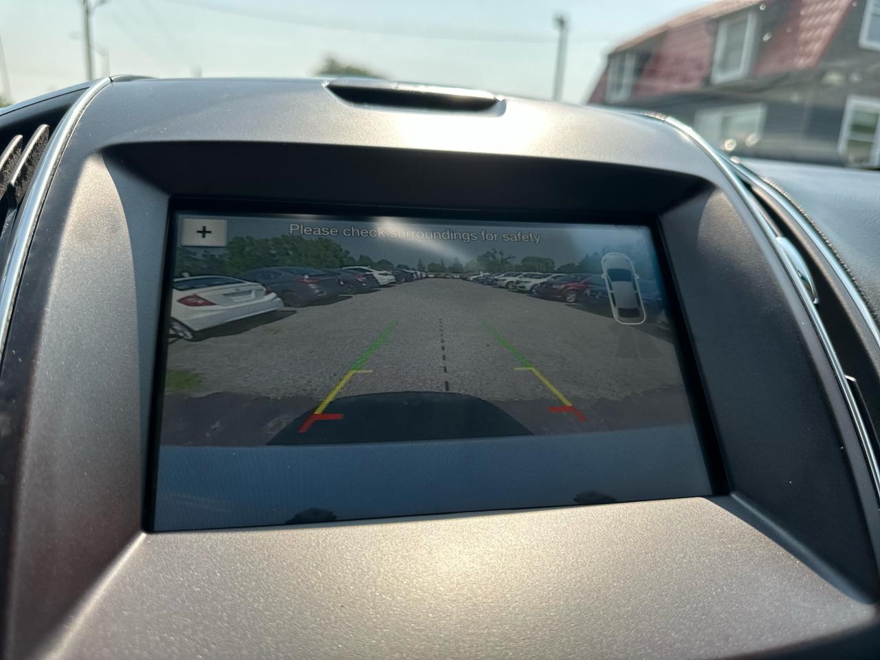 2018 Ford Edge Titanium AWD Photo18