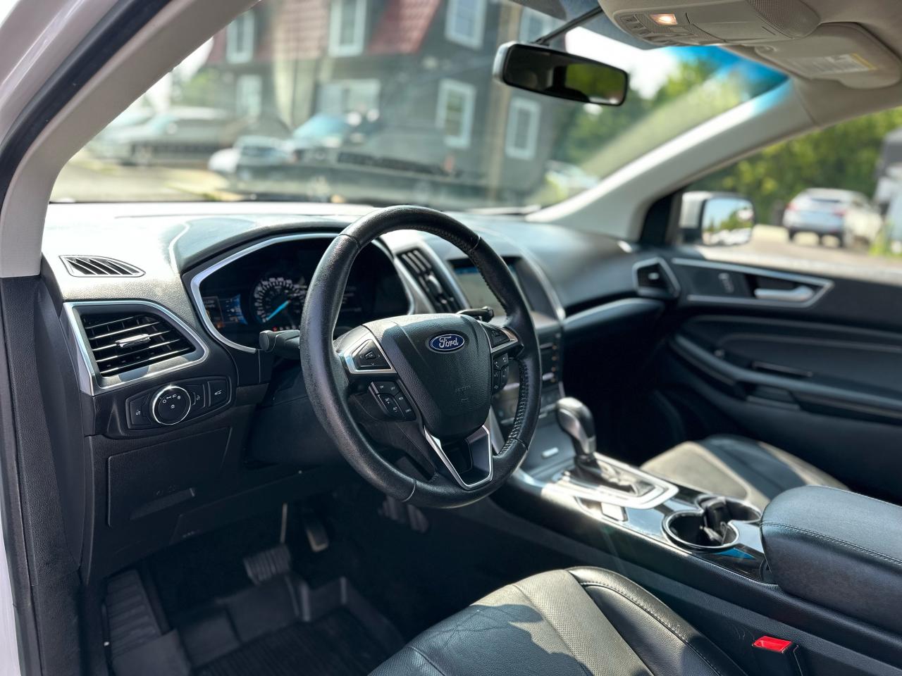 2018 Ford Edge Titanium AWD Photo31