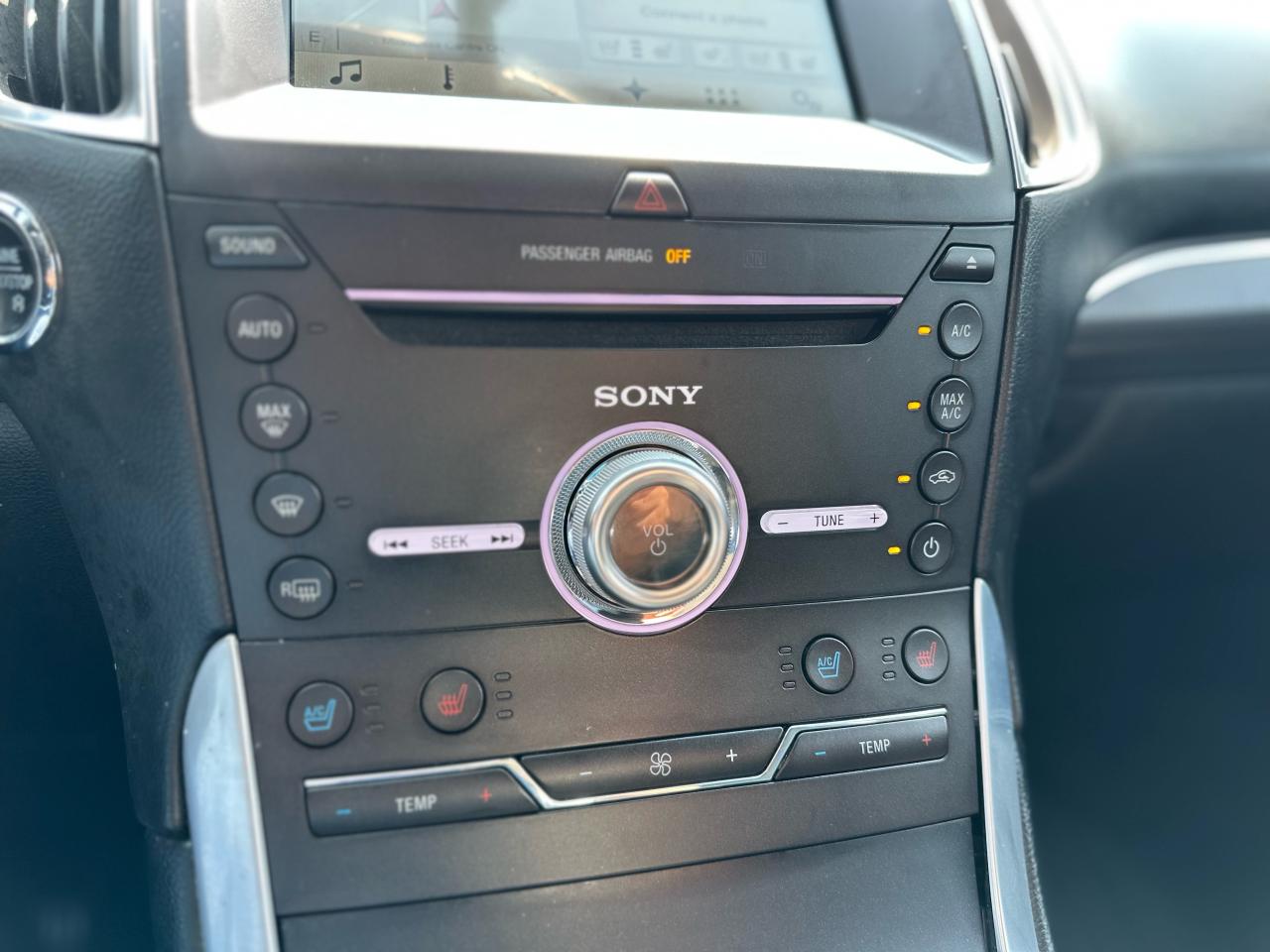 2018 Ford Edge Titanium AWD Photo