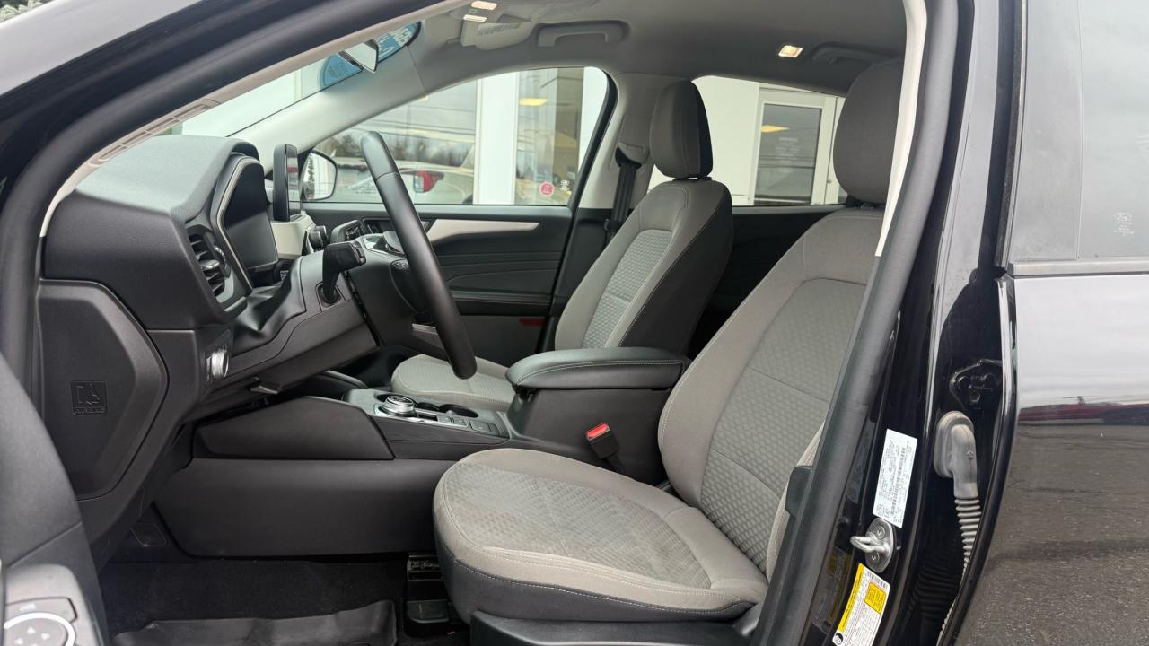 2021 Ford Escape  Photo5