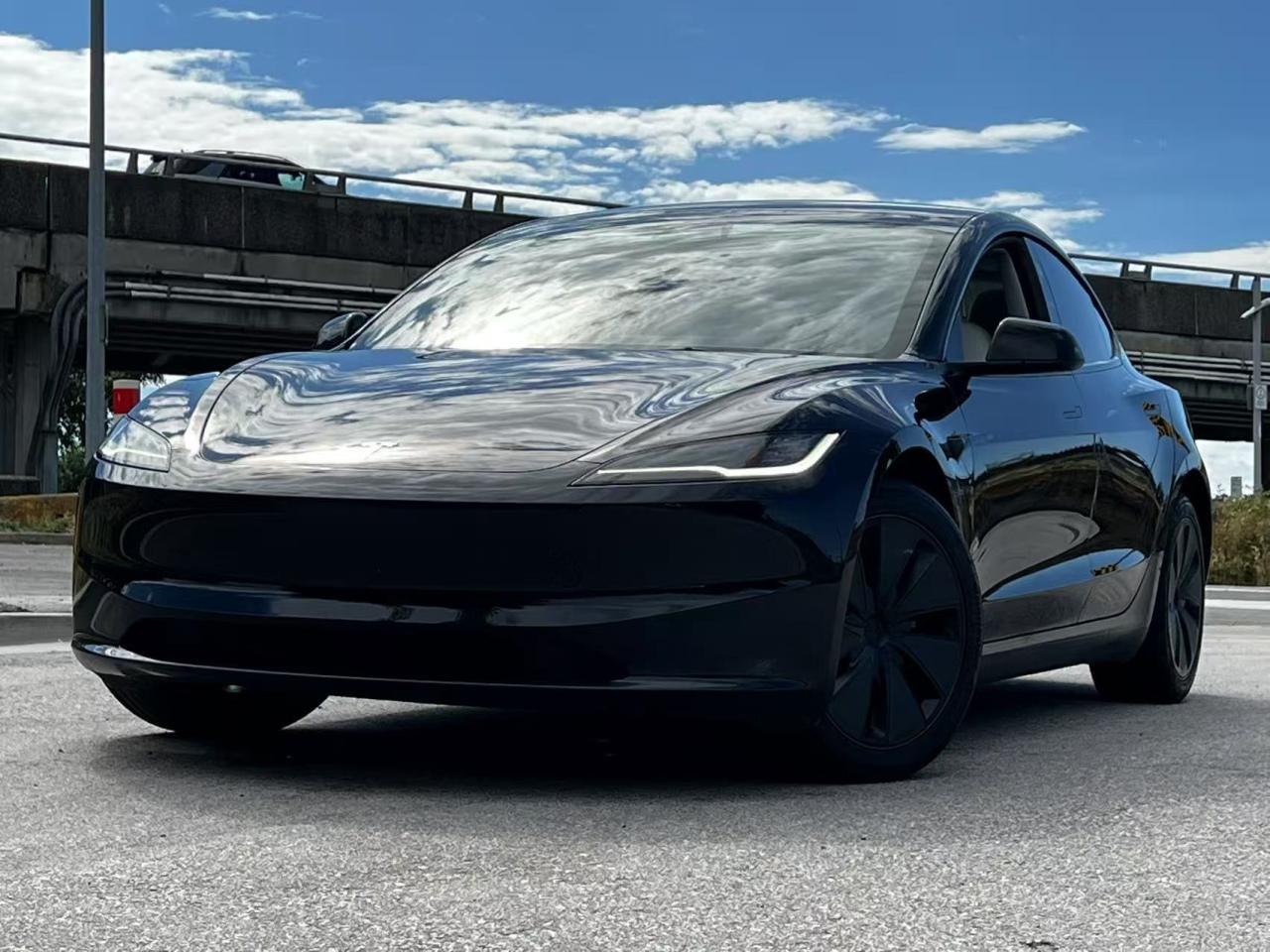 Used 2024 Tesla Model 3 Long Range AWD/ NO ACCIDENT/ BC LOCAL/ ONE OWNER for sale in Richmond, BC
