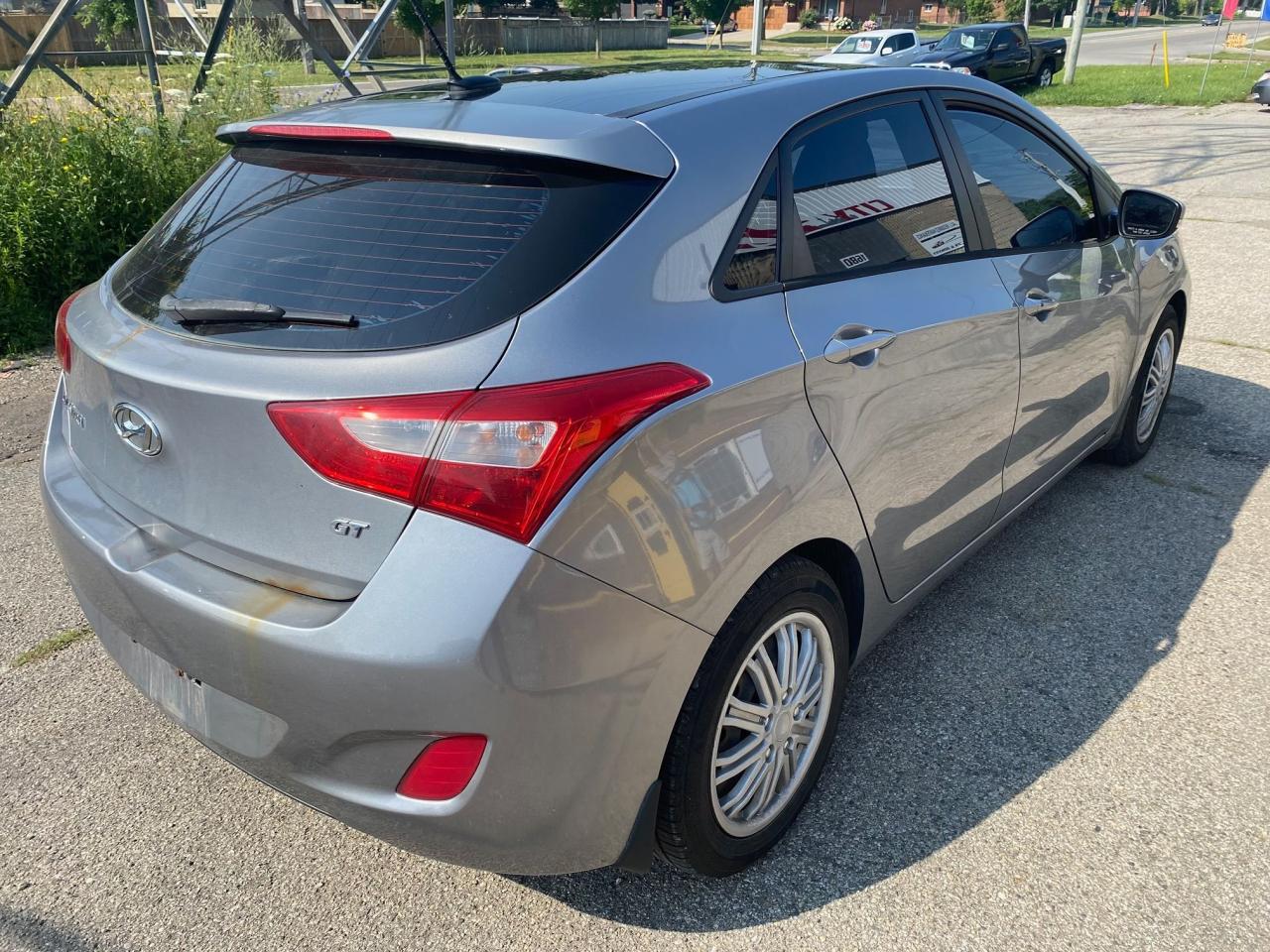 2016 Hyundai Elantra GT GLS w/Tech Pkg - Photo #8